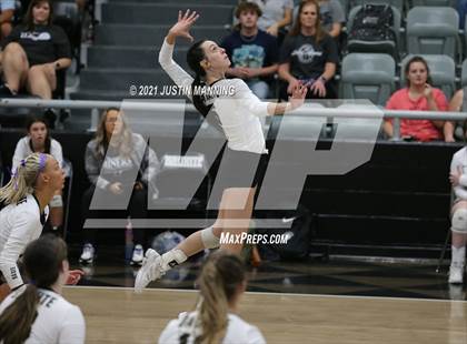 Thumbnail 2 in Sheridan @ Bauxite photogallery.