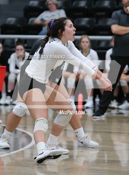 Thumbnail 3 in Sheridan @ Bauxite photogallery.
