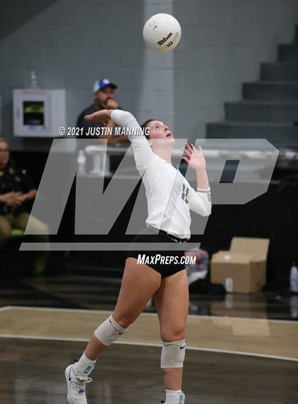 Thumbnail 3 in Sheridan @ Bauxite photogallery.