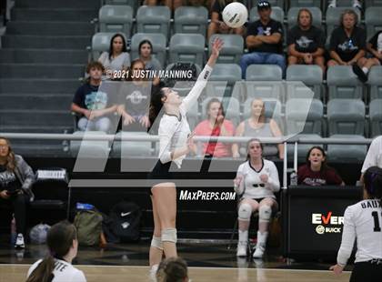 Thumbnail 1 in Sheridan @ Bauxite photogallery.