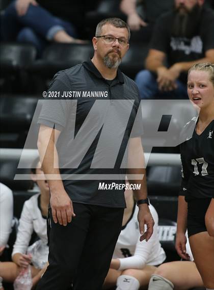 Thumbnail 1 in Sheridan @ Bauxite photogallery.
