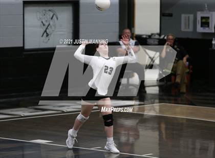 Thumbnail 3 in Sheridan @ Bauxite photogallery.