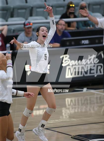 Thumbnail 3 in Sheridan @ Bauxite photogallery.