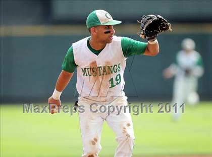 Thumbnail 3 in Blue Ridge vs. Overton (UIL 1A State Semifinal) photogallery.