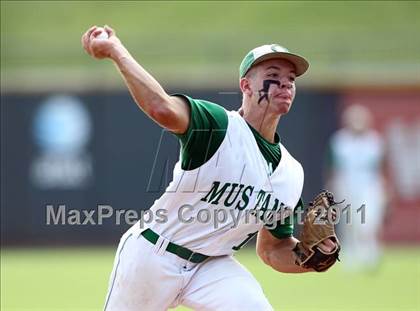 Thumbnail 2 in Blue Ridge vs. Overton (UIL 1A State Semifinal) photogallery.
