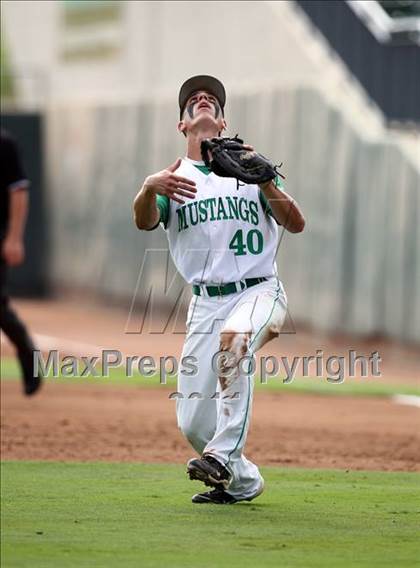 Thumbnail 1 in Blue Ridge vs. Overton (UIL 1A State Semifinal) photogallery.