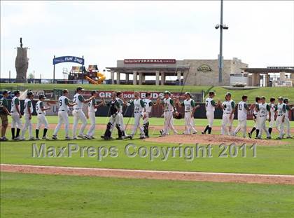 Thumbnail 2 in Blue Ridge vs. Overton (UIL 1A State Semifinal) photogallery.
