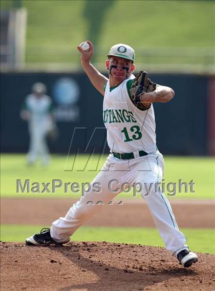 Thumbnail 3 in Blue Ridge vs. Overton (UIL 1A State Semifinal) photogallery.