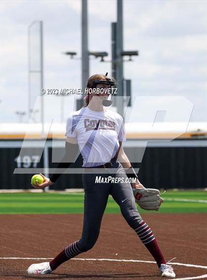 Thumbnail 1 in The Colony vs. Heritage (UIL 5A Bi-district) photogallery.