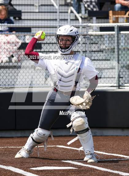 Thumbnail 1 in The Colony vs. Heritage (UIL 5A Bi-district) photogallery.