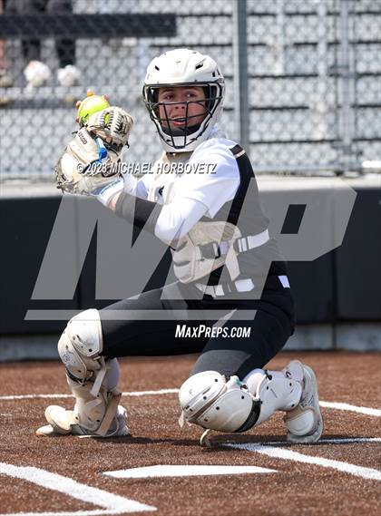 Thumbnail 1 in The Colony vs. Heritage (UIL 5A Bi-district) photogallery.