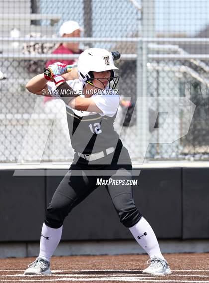 Thumbnail 1 in The Colony vs. Heritage (UIL 5A Bi-district) photogallery.