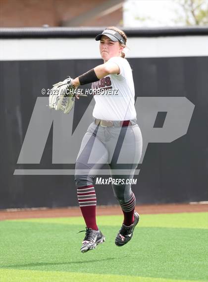 Thumbnail 2 in The Colony vs. Heritage (UIL 5A Bi-district) photogallery.