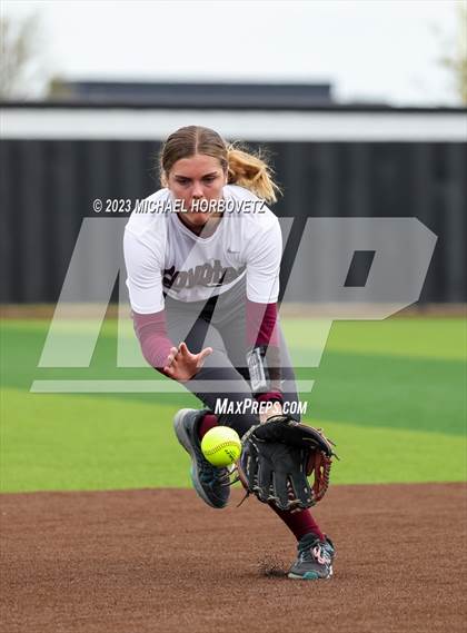 Thumbnail 2 in The Colony vs. Heritage (UIL 5A Bi-district) photogallery.