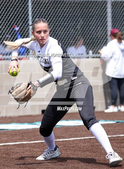 Thumbnail 3 in The Colony vs. Heritage (UIL 5A Bi-district) photogallery.