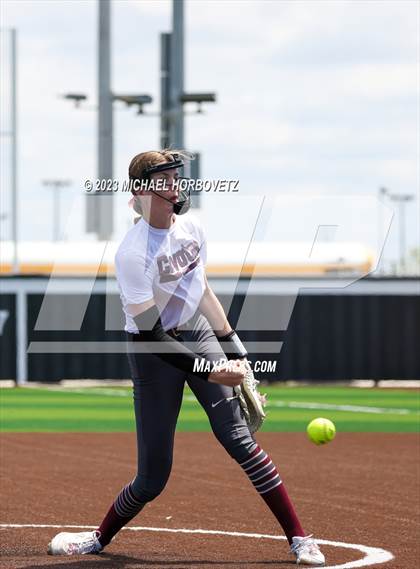 Thumbnail 3 in The Colony vs. Heritage (UIL 5A Bi-district) photogallery.