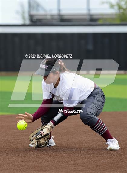 Thumbnail 1 in The Colony vs. Heritage (UIL 5A Bi-district) photogallery.