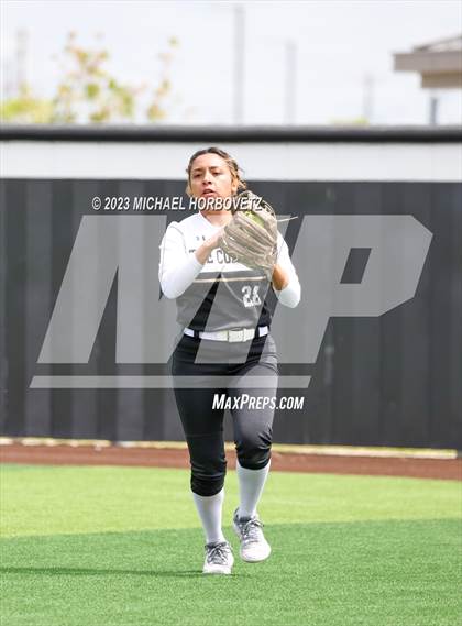 Thumbnail 1 in The Colony vs. Heritage (UIL 5A Bi-district) photogallery.