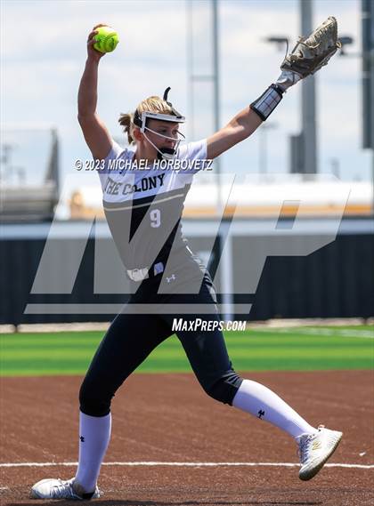 Thumbnail 1 in The Colony vs. Heritage (UIL 5A Bi-district) photogallery.