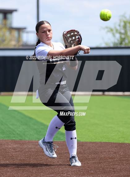 Thumbnail 1 in The Colony vs. Heritage (UIL 5A Bi-district) photogallery.