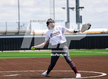 Thumbnail 1 in The Colony vs. Heritage (UIL 5A Bi-district) photogallery.