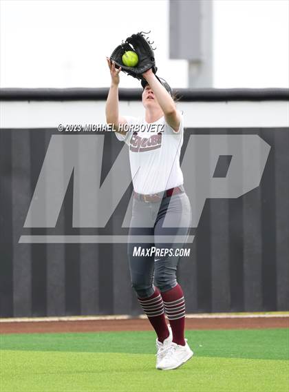 Thumbnail 2 in The Colony vs. Heritage (UIL 5A Bi-district) photogallery.
