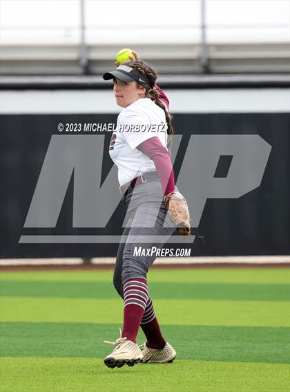 Thumbnail 1 in The Colony vs. Heritage (UIL 5A Bi-district) photogallery.