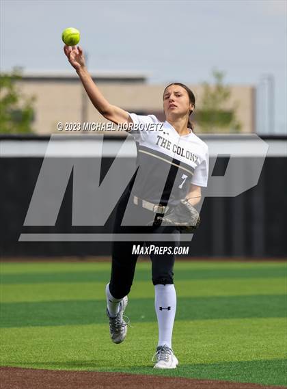 Thumbnail 1 in The Colony vs. Heritage (UIL 5A Bi-district) photogallery.