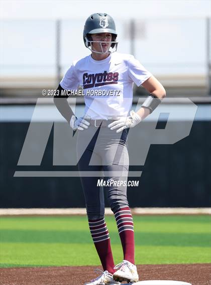 Thumbnail 2 in The Colony vs. Heritage (UIL 5A Bi-district) photogallery.