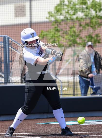 Thumbnail 2 in The Colony vs. Heritage (UIL 5A Bi-district) photogallery.