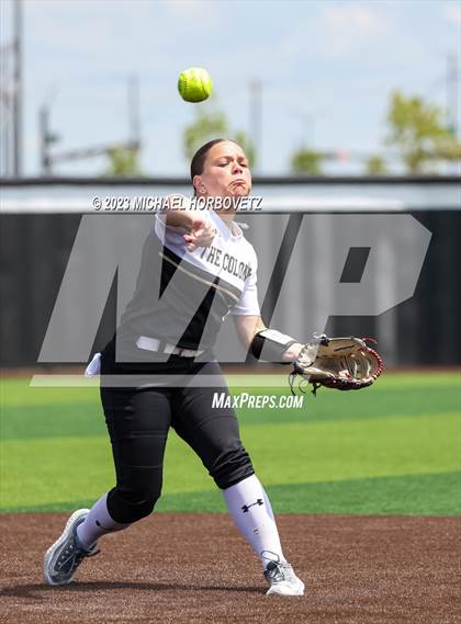 Thumbnail 3 in The Colony vs. Heritage (UIL 5A Bi-district) photogallery.