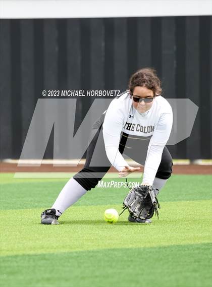 Thumbnail 3 in The Colony vs. Heritage (UIL 5A Bi-district) photogallery.
