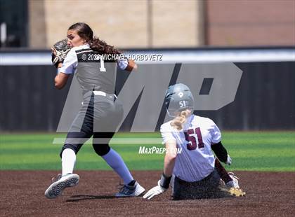 Thumbnail 1 in The Colony vs. Heritage (UIL 5A Bi-district) photogallery.
