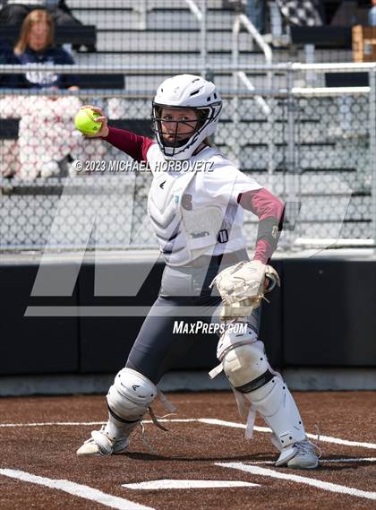 Thumbnail 3 in The Colony vs. Heritage (UIL 5A Bi-district) photogallery.
