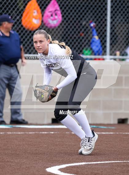 Thumbnail 3 in The Colony vs. Heritage (UIL 5A Bi-district) photogallery.