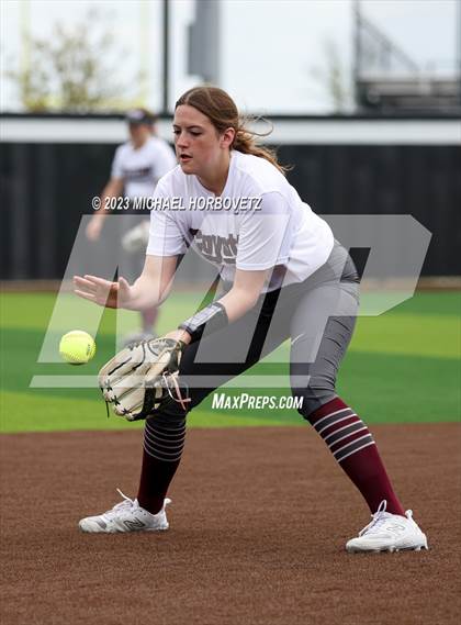 Thumbnail 1 in The Colony vs. Heritage (UIL 5A Bi-district) photogallery.