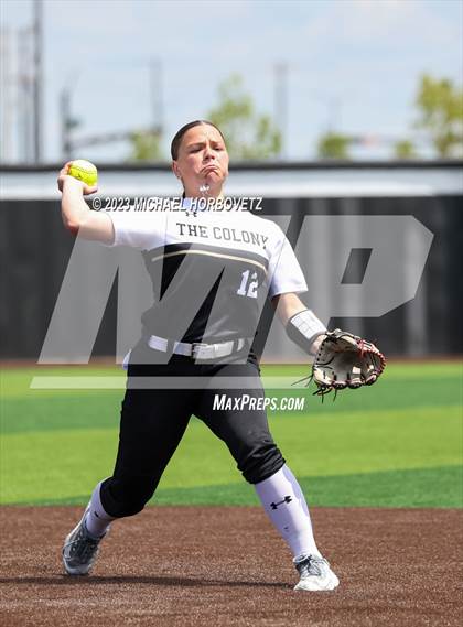 Thumbnail 2 in The Colony vs. Heritage (UIL 5A Bi-district) photogallery.