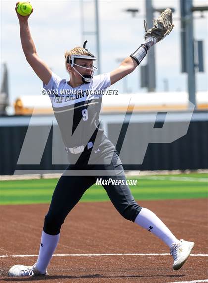Thumbnail 3 in The Colony vs. Heritage (UIL 5A Bi-district) photogallery.