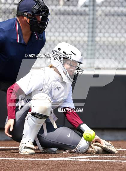 Thumbnail 1 in The Colony vs. Heritage (UIL 5A Bi-district) photogallery.