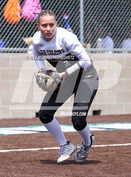 Thumbnail 2 in The Colony vs. Heritage (UIL 5A Bi-district) photogallery.