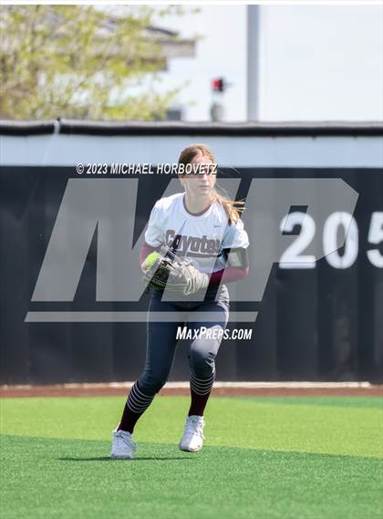 Thumbnail 3 in The Colony vs. Heritage (UIL 5A Bi-district) photogallery.