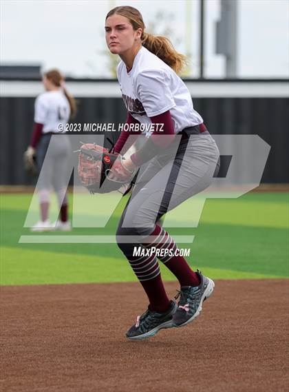 Thumbnail 3 in The Colony vs. Heritage (UIL 5A Bi-district) photogallery.