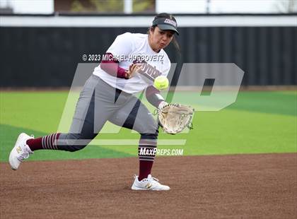 Thumbnail 1 in The Colony vs. Heritage (UIL 5A Bi-district) photogallery.