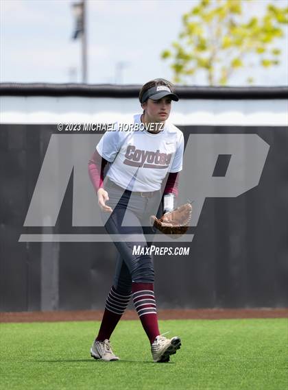 Thumbnail 1 in The Colony vs. Heritage (UIL 5A Bi-district) photogallery.