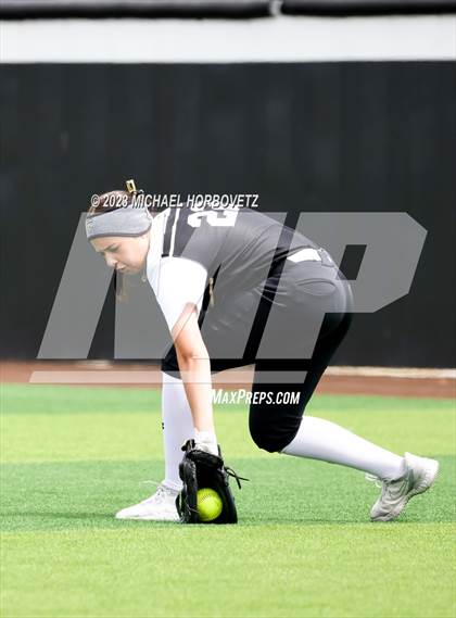 Thumbnail 1 in The Colony vs. Heritage (UIL 5A Bi-district) photogallery.