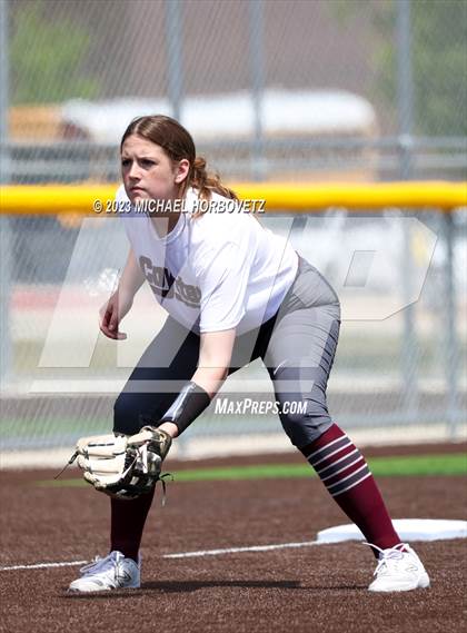 Thumbnail 3 in The Colony vs. Heritage (UIL 5A Bi-district) photogallery.