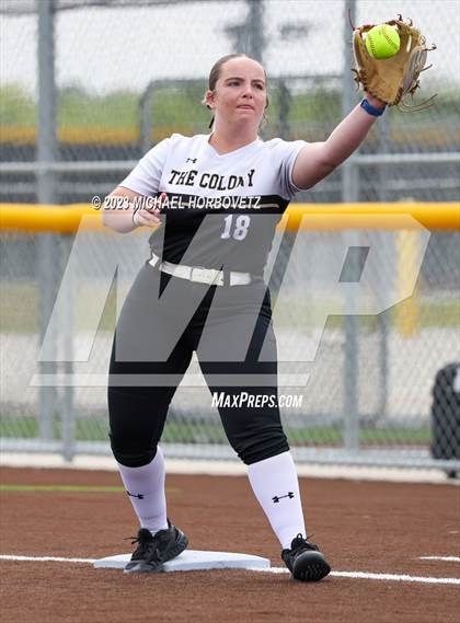 Thumbnail 3 in The Colony vs. Heritage (UIL 5A Bi-district) photogallery.