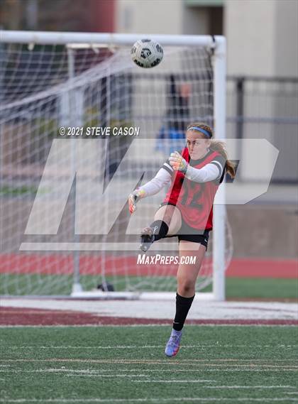 Thumbnail 2 in Rio Americano vs University Prep (Rocklin/Whitney Invitational) photogallery.