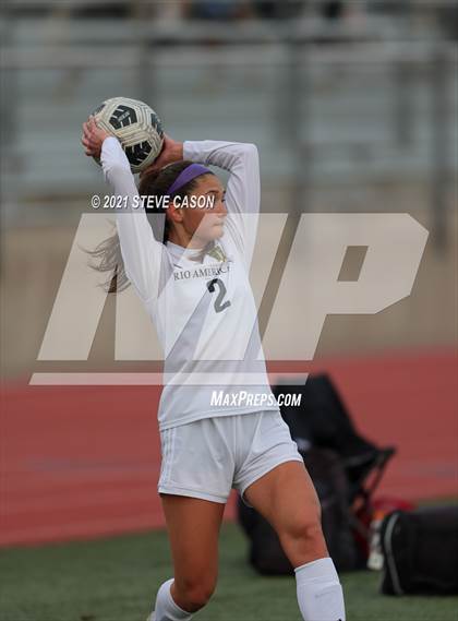 Thumbnail 2 in Rio Americano vs University Prep (Rocklin/Whitney Invitational) photogallery.