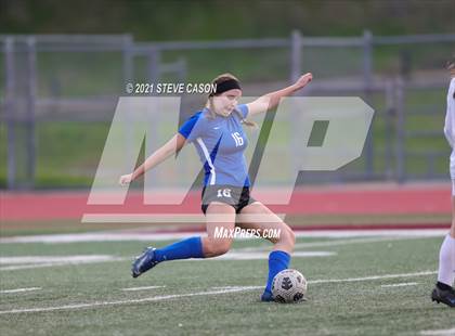 Thumbnail 2 in Rio Americano vs University Prep (Rocklin/Whitney Invitational) photogallery.